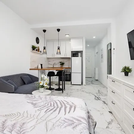 Estudio Caballero De Rodas *